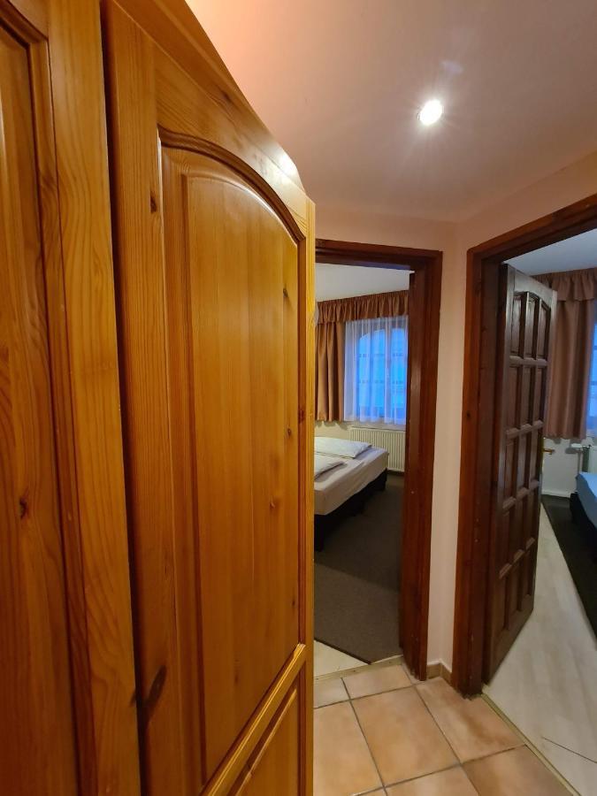 Palantir Panzio Bed & Breakfast Miskolc Exterior photo