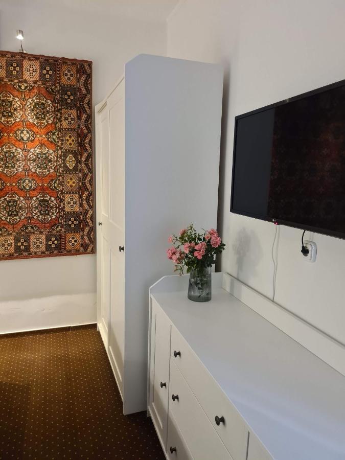 Palantir Panzio Bed & Breakfast Miskolc Exterior photo