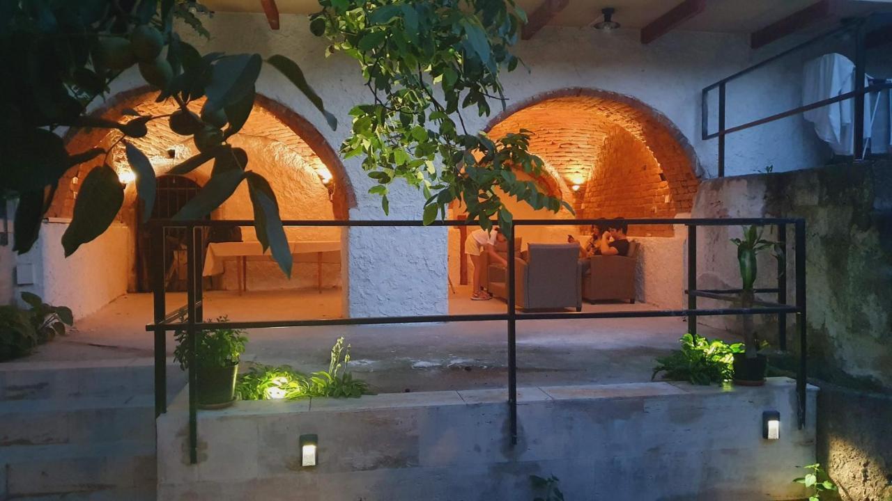 Palantir Panzio Bed & Breakfast Miskolc Exterior photo