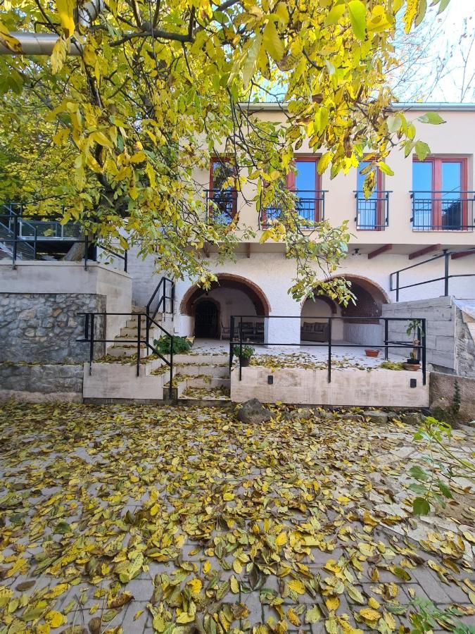 Palantir Panzio Bed & Breakfast Miskolc Exterior photo
